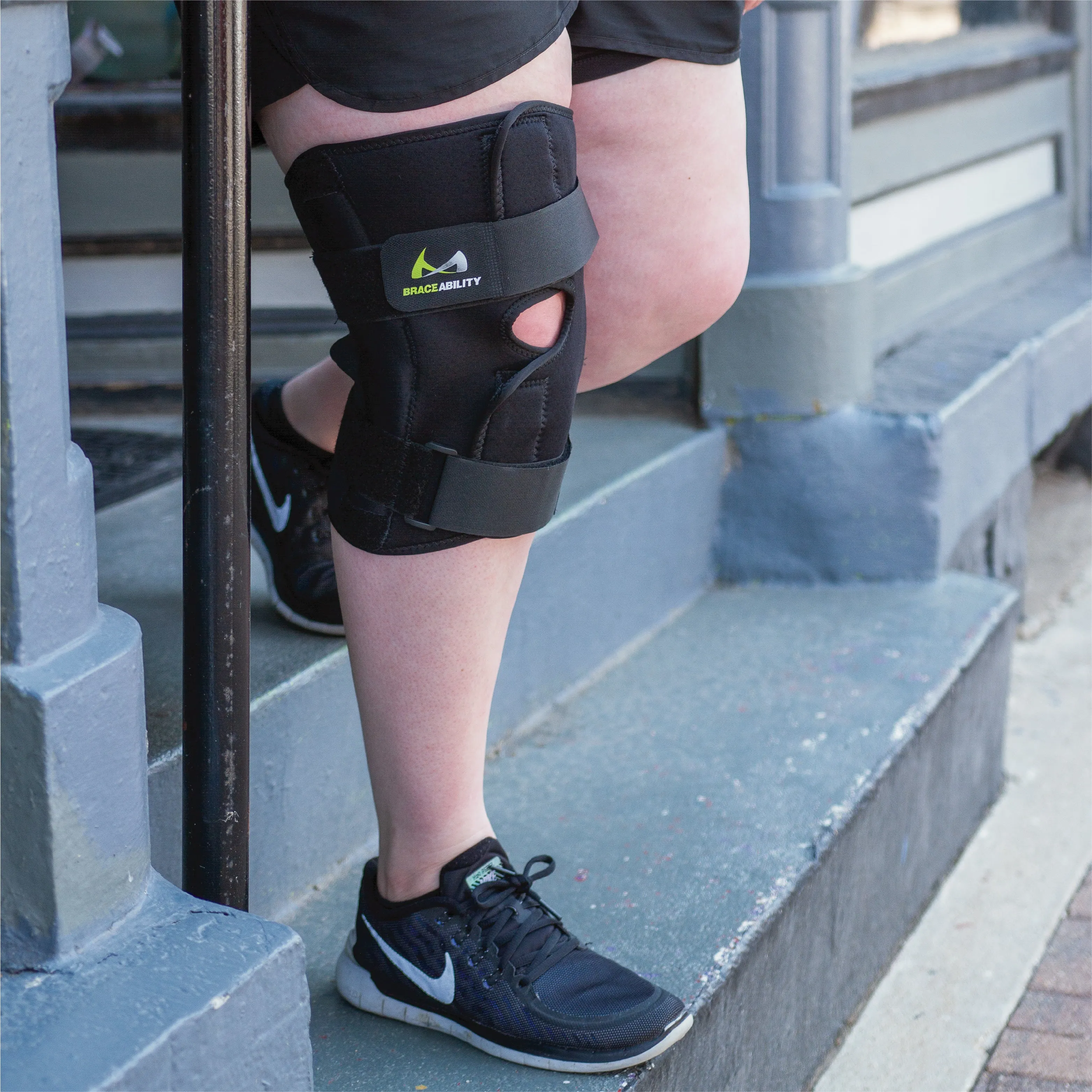Bariatric Plus Size Hinged Knee Brace | Wraparound Meniscus & Joint Support with Stability Straps